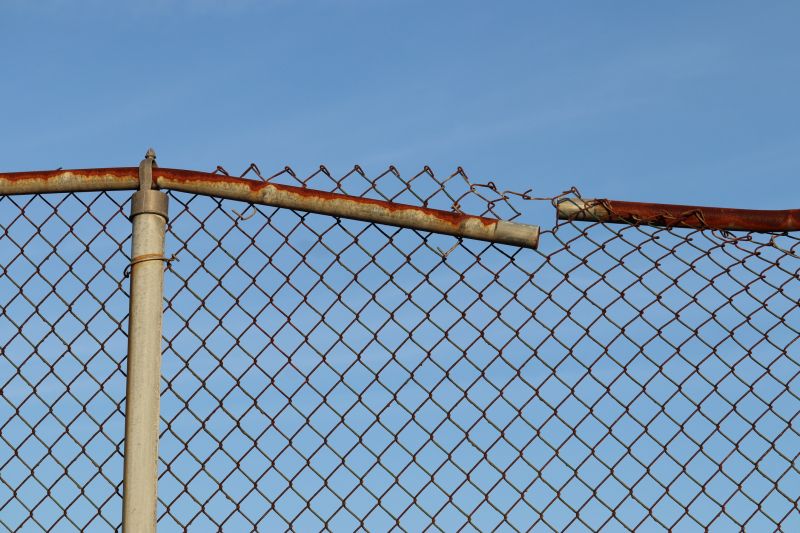 Vinyl Chain Link Fence Repair